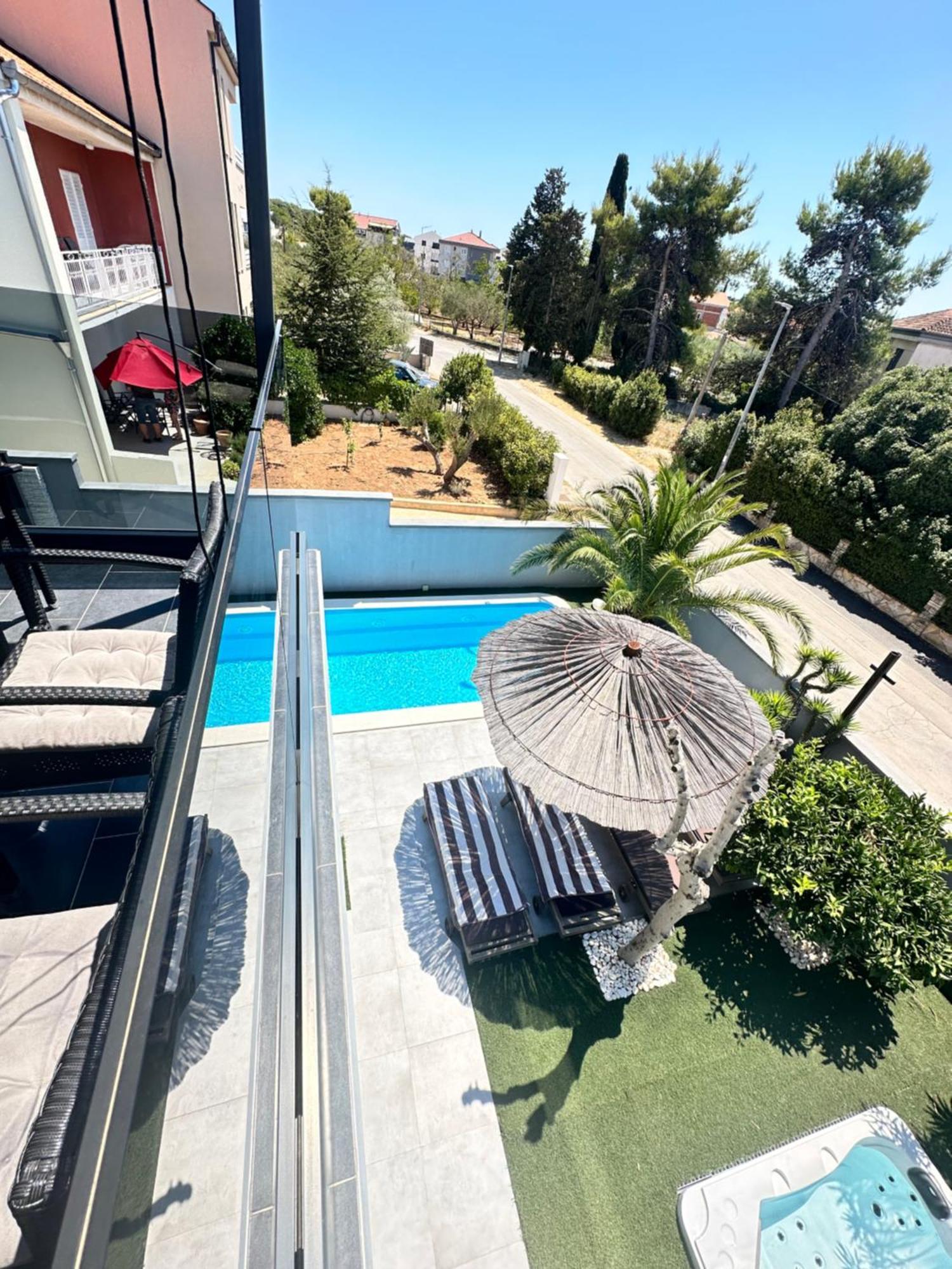 Apartmani Vernissage Biograd Na Moru Exterior foto