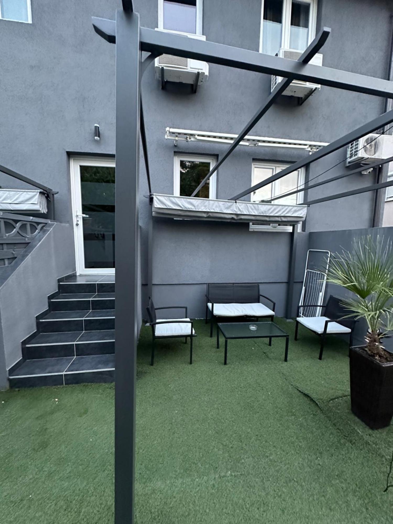 Apartmani Vernissage Biograd Na Moru Exterior foto
